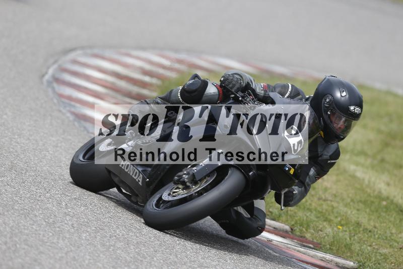 Archiv-2025/07 19.04.2025 Speer Racing ADR/Gruppe gelb/75